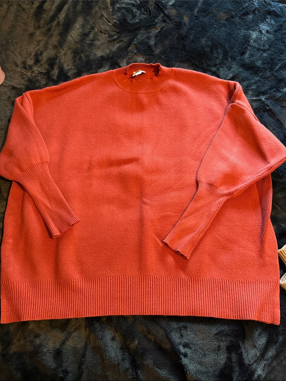 Women’s Crewneck Sweater in Brick Red